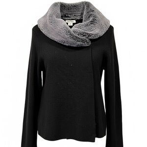 Ellen Tracy Black Sweater with Gray Removable Faux Fur Cowl Sz X-Large EUC